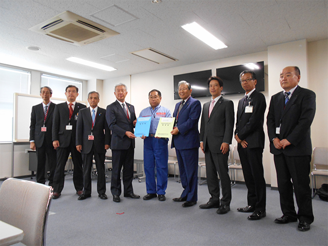 国土交通省近畿地方整備局に要望書を提出(平成30年10月17日)_02