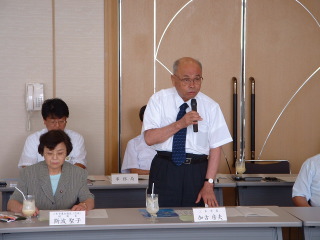 監事である加古三木市長の１４年度監査報告